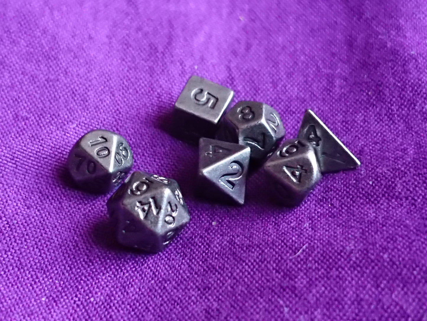 Tiny Metal Dice