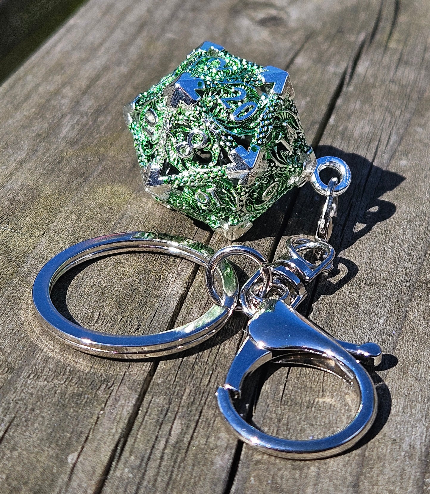 Metal d20 keychain with matching dice