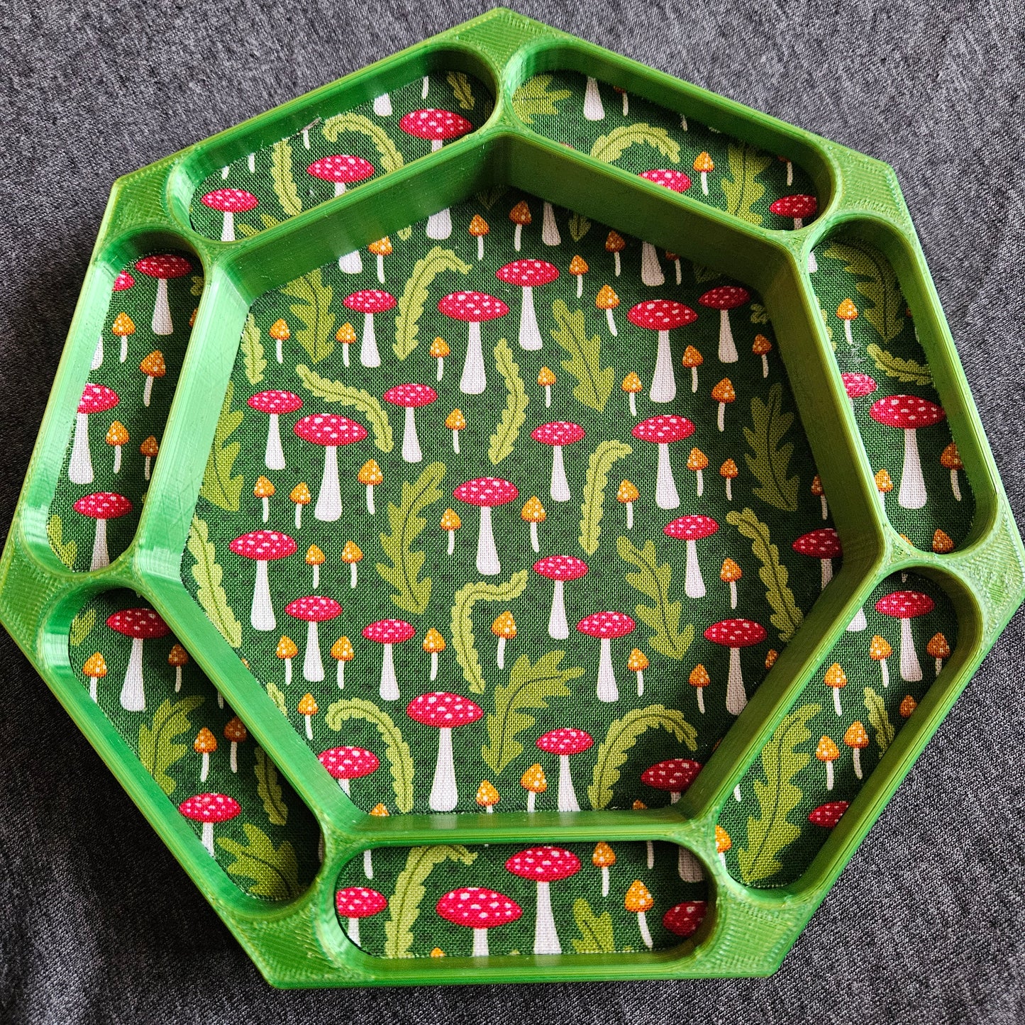 Woodland mushroom dice tray with fabric lining